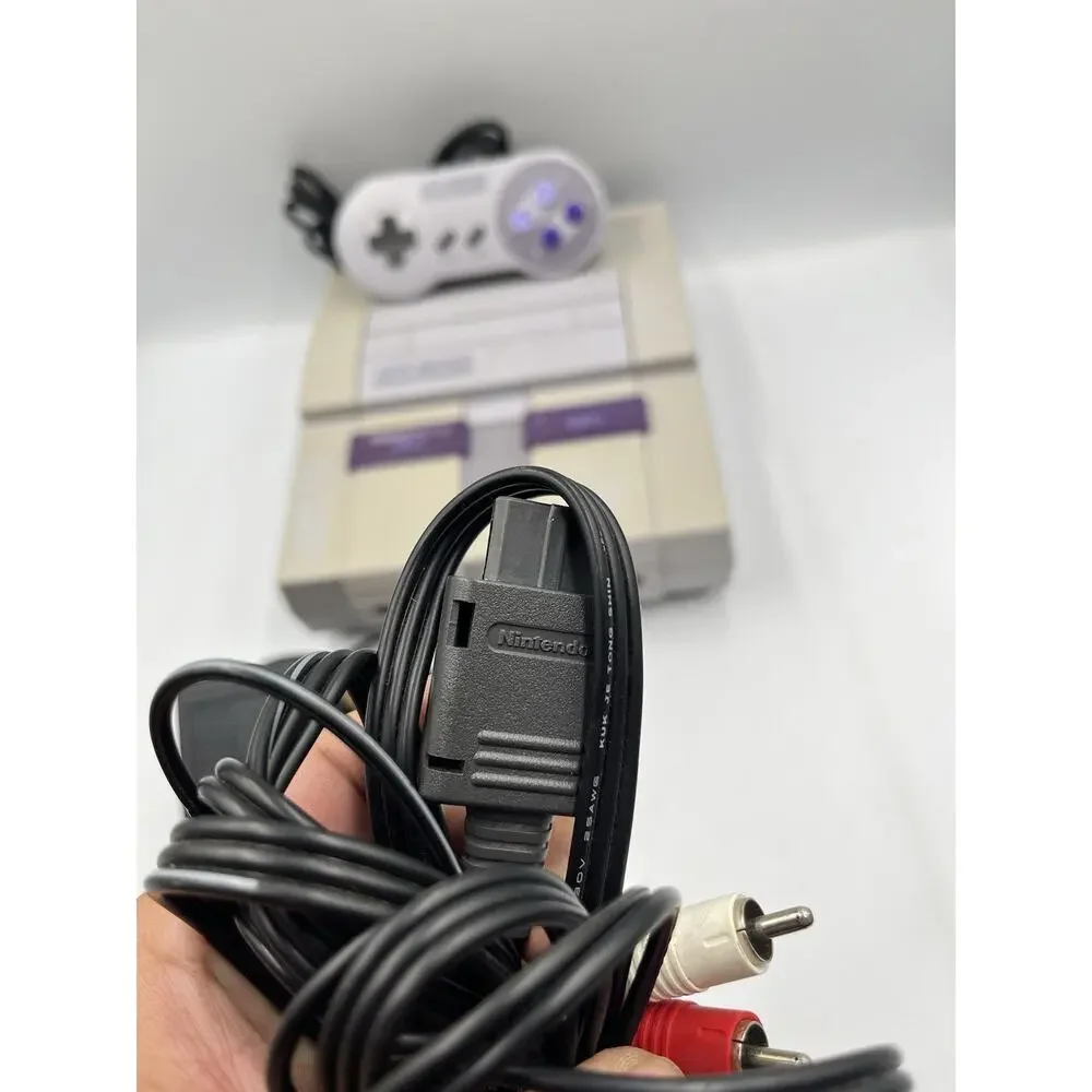 Nintendo Super NES Console SNS-001 OEM Bundle Controller Power AV Cord
